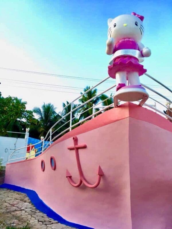 sampangardenresort-hellokitty-cebu