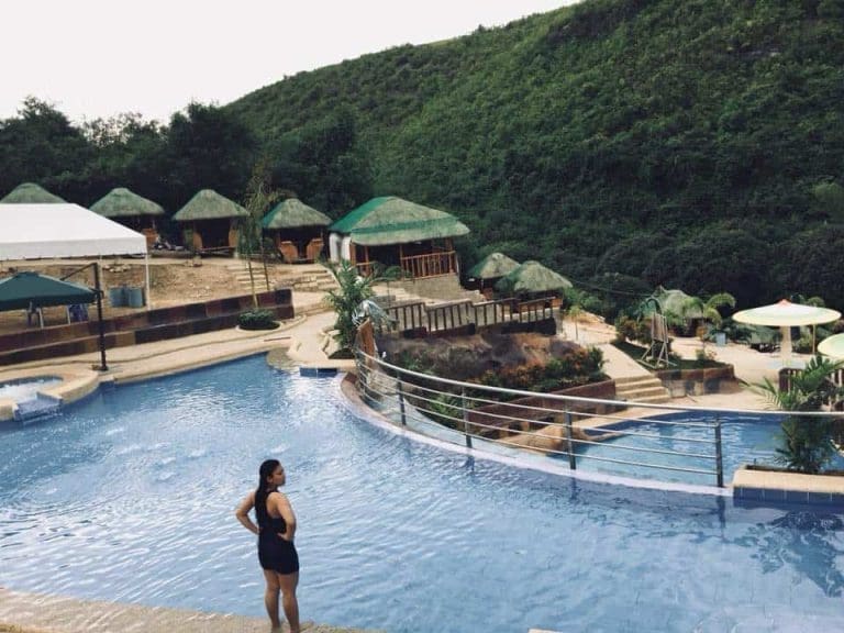 Paradise Hills Mountain Resort with a MASSIVE POOL in Compostela