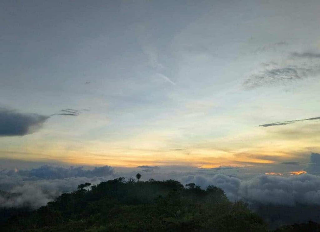 mt-mago-seaofclouds-cebu