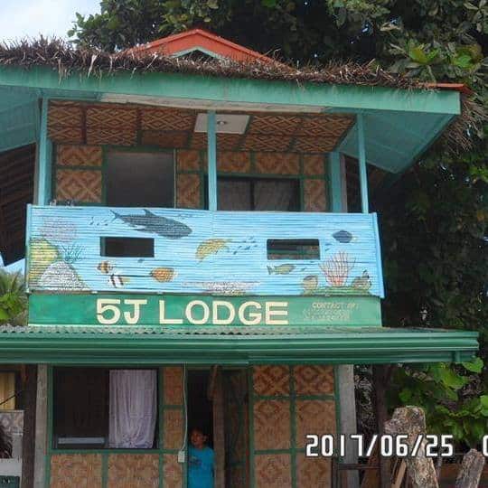 5J Escarpe Lodge & Beach Resort