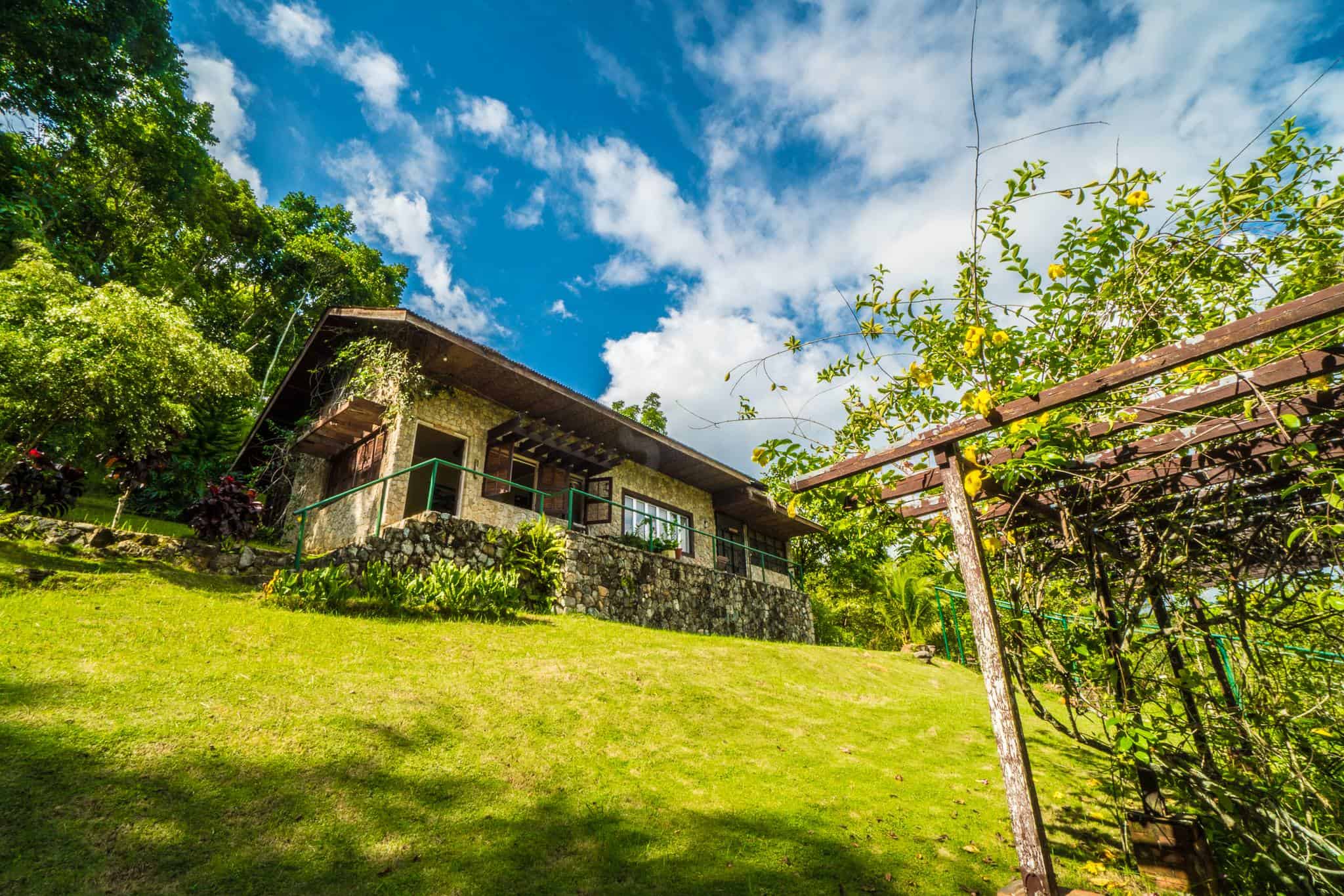 Lava Mountain Farm Resort – Stone House (1)