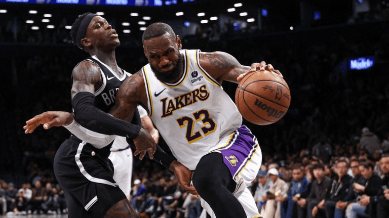 How Do Players Over 40 Never Cease to Wow the World?